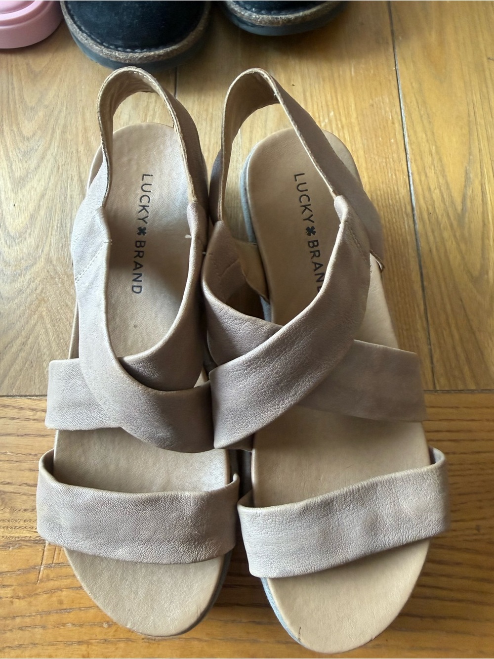Lucky Brand Women's Taupe Crossover Slingback Sandals